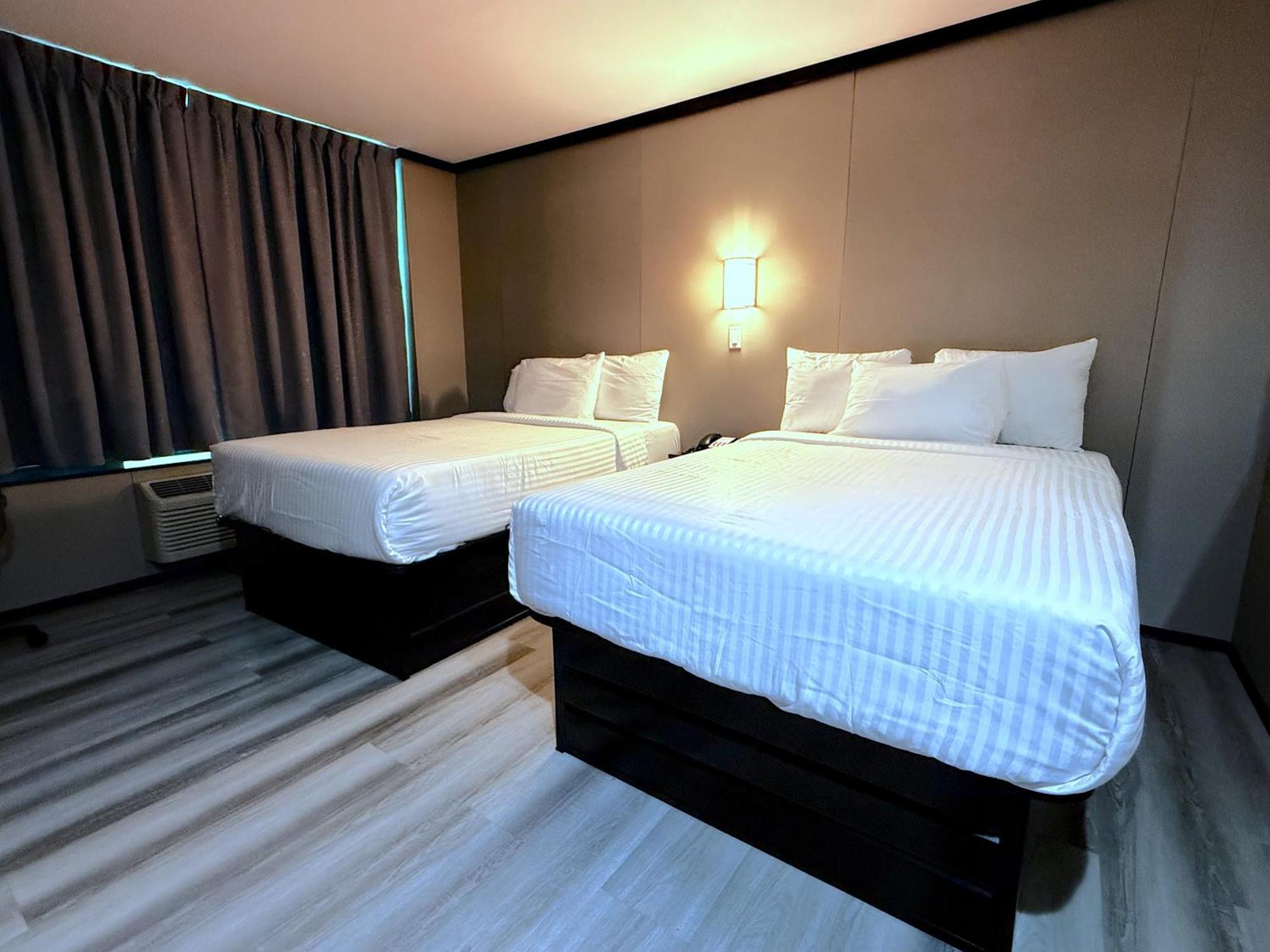 Umbrella Hotel Bronx New York Extérieur photo