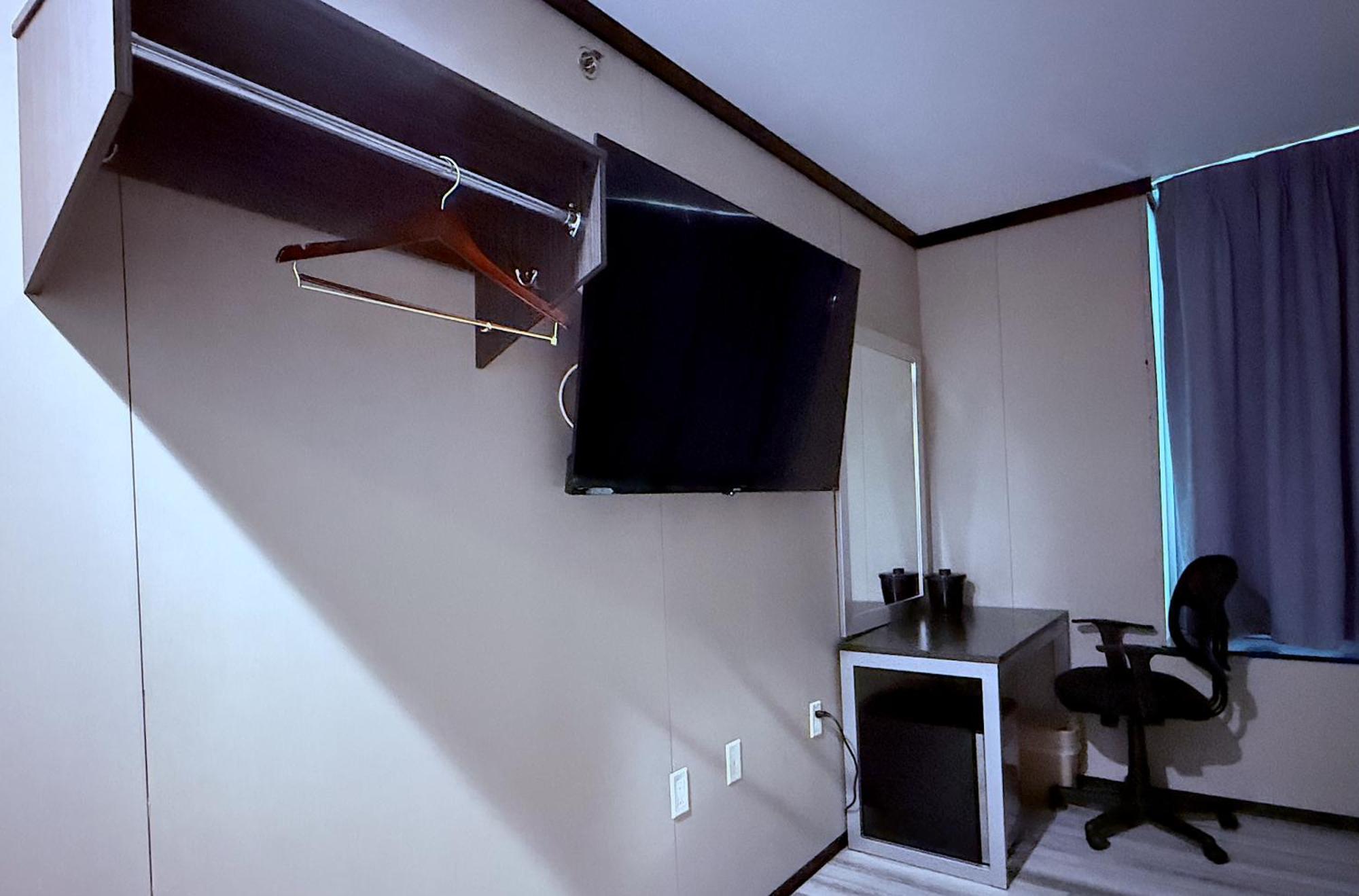 Umbrella Hotel Bronx New York Extérieur photo