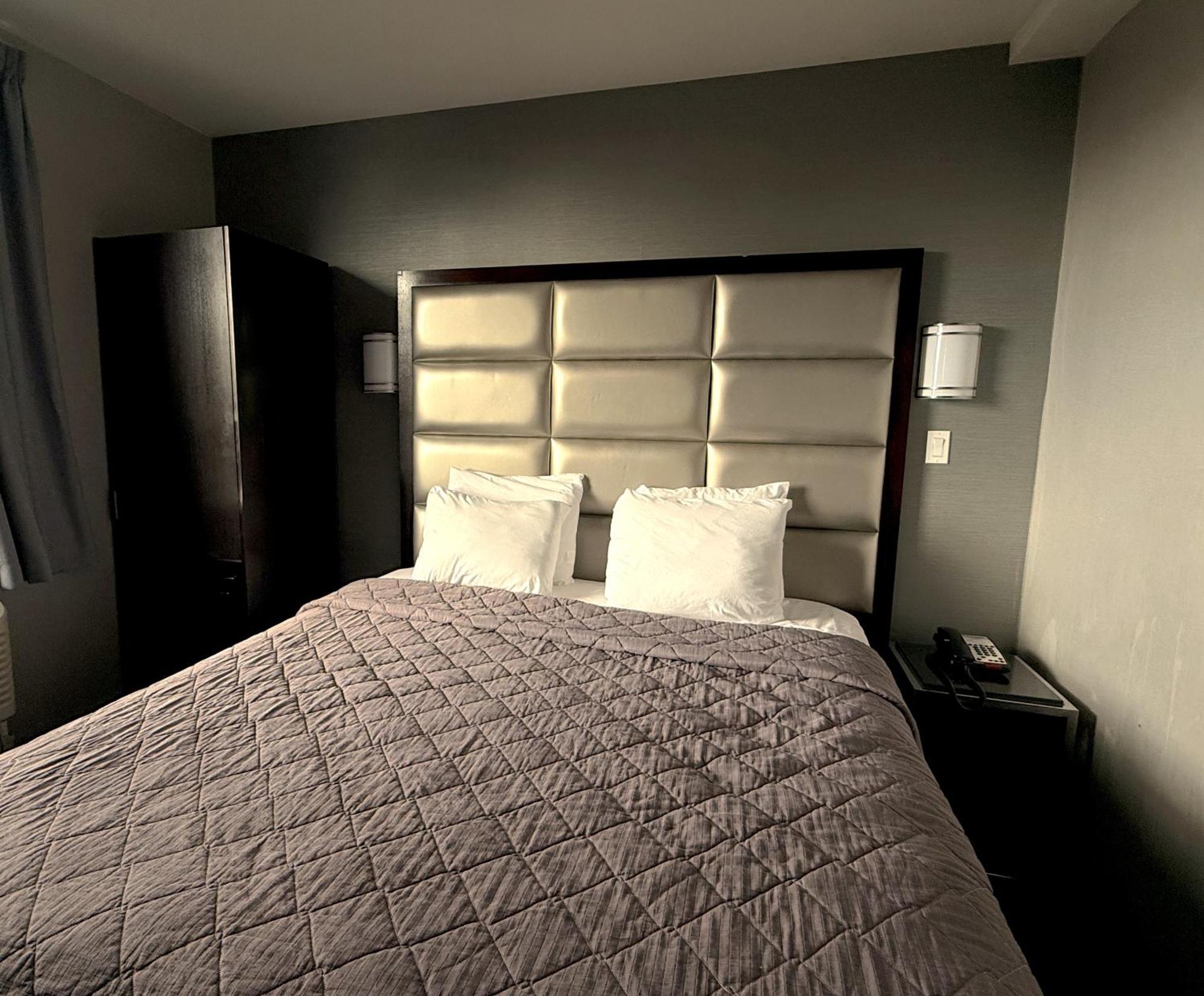 Umbrella Hotel Bronx New York Extérieur photo